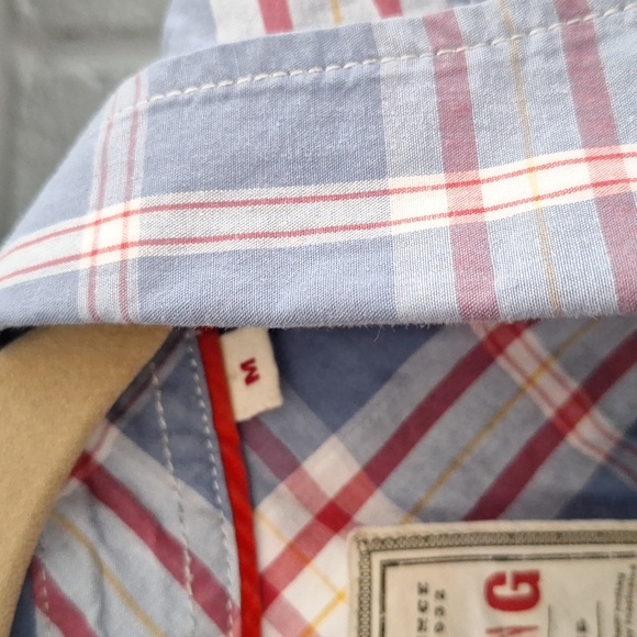 🐎 Mustang Jeans brand button-up long-sleeved plaid shirt. Size medium. - Picture 3 of 10